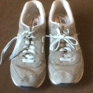 New Balance, Gray size 8 Sneakers